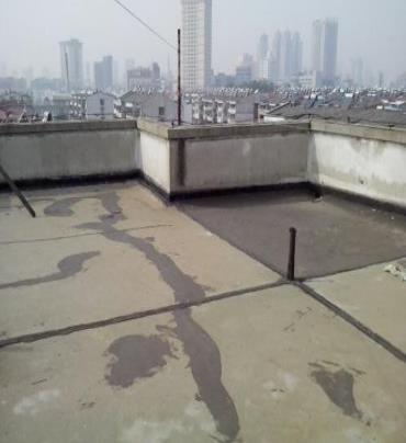 万宁漏水维修 楼顶漏水是什么原因，楼顶漏水维修方法是什么?
